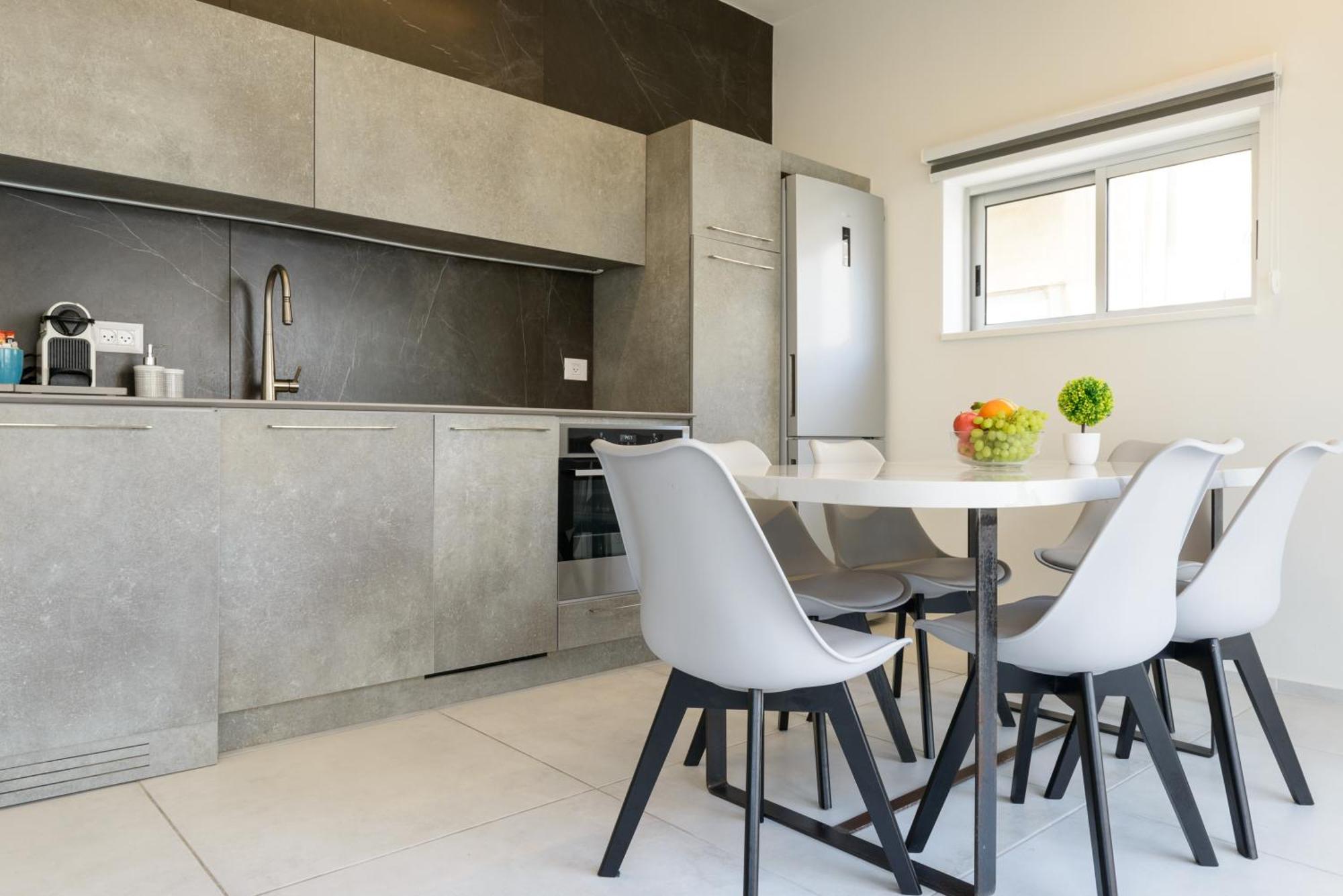 Tlv Apartment